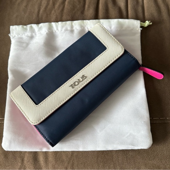 Tous wallet - Picture 1 of 5